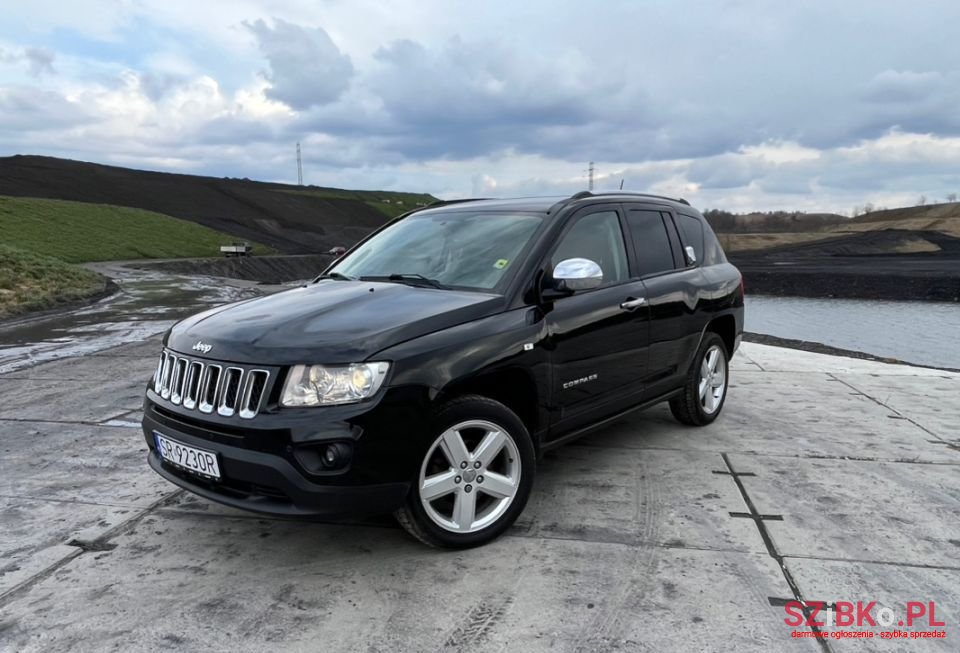 2011' Jeep Compass photo #2