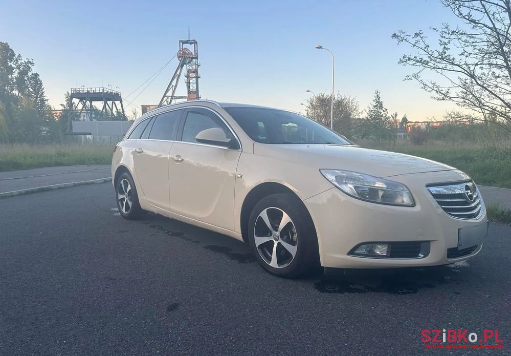 2009' Opel Insignia 2.0 Cdti photo #2