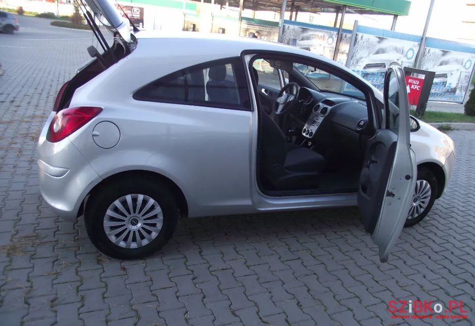 2008' Opel Corsa photo #6