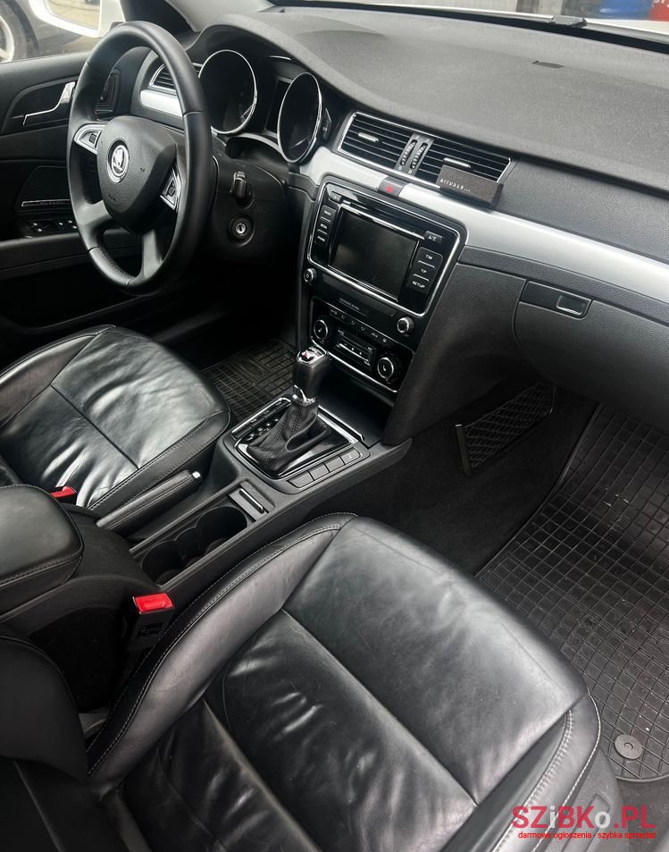 2014' Skoda Superb photo #6