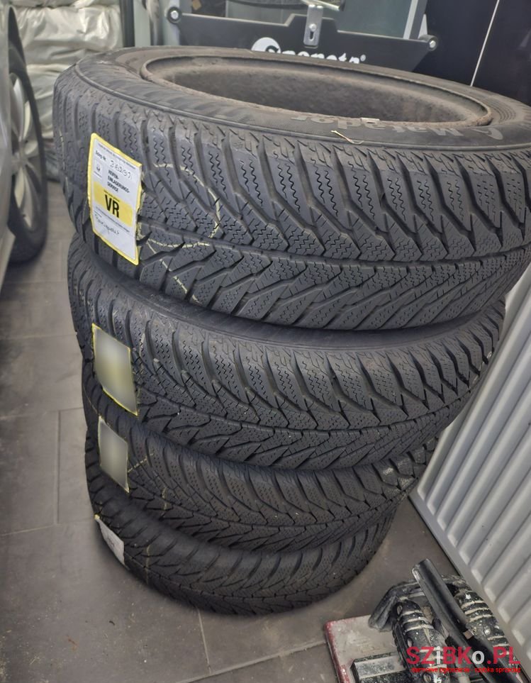 2009' Renault Clio photo #5