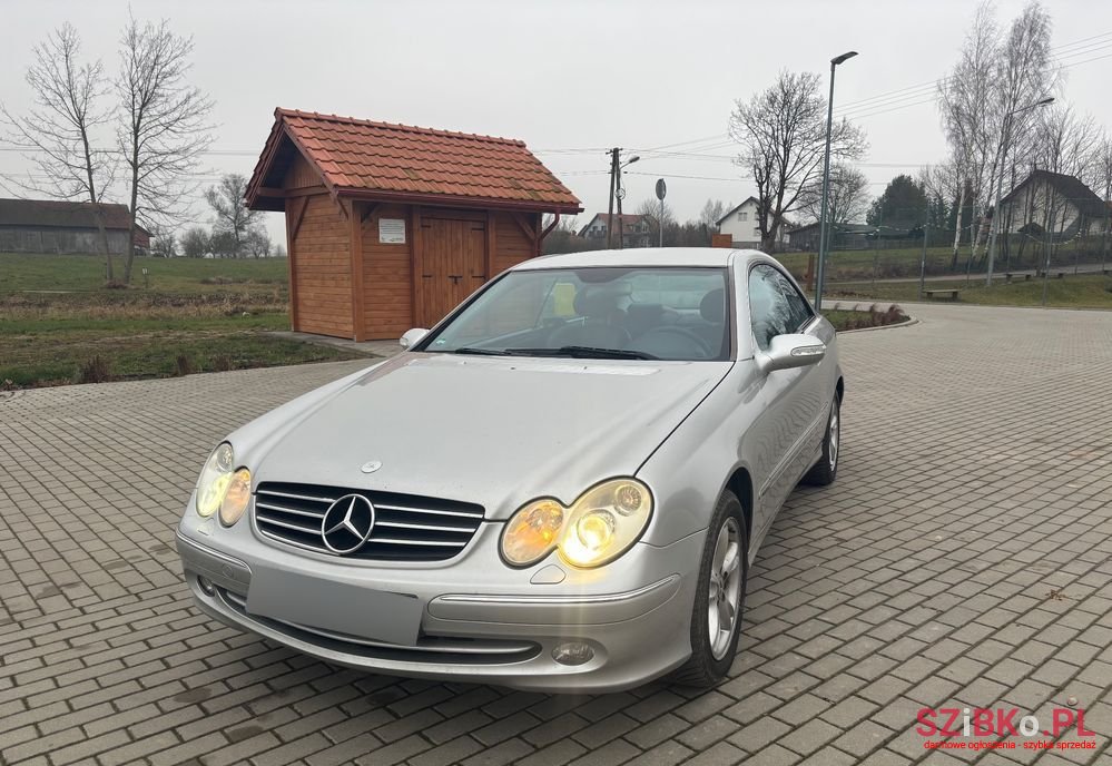 2004' Mercedes-Benz CLK 320 Avantgarde photo #1