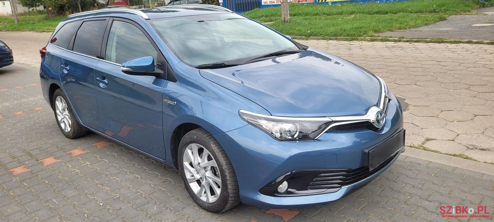 2016' Toyota Auris photo #1