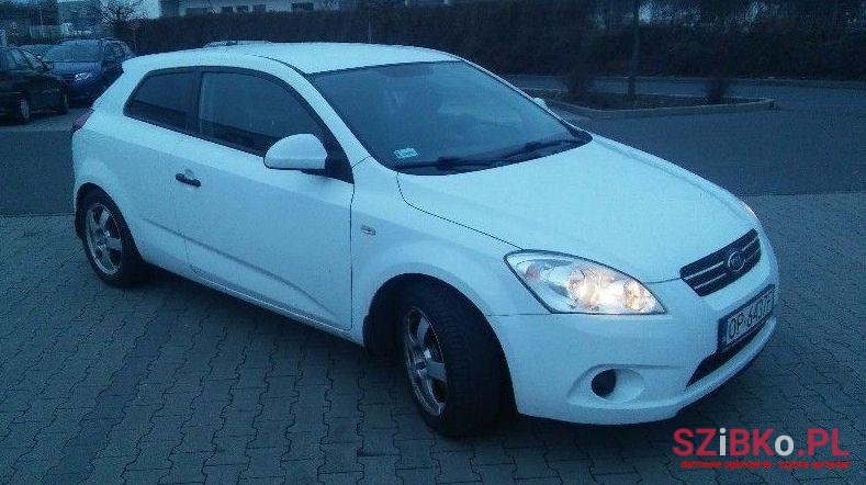 2009' Kia Ceed photo #2