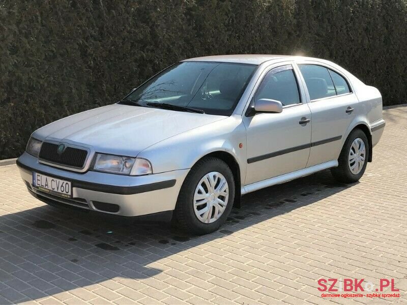 1998' Skoda Octavia photo #4