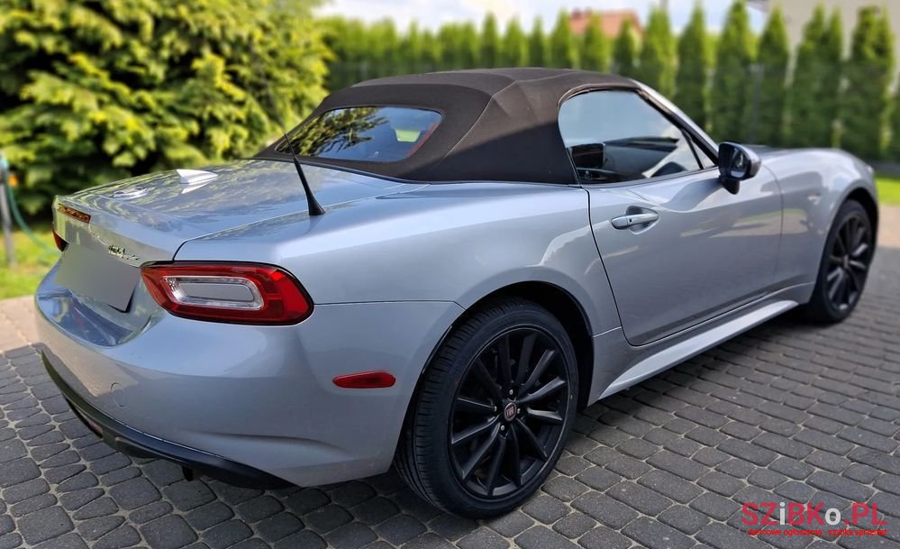 2020' Fiat 124 Spider photo #5