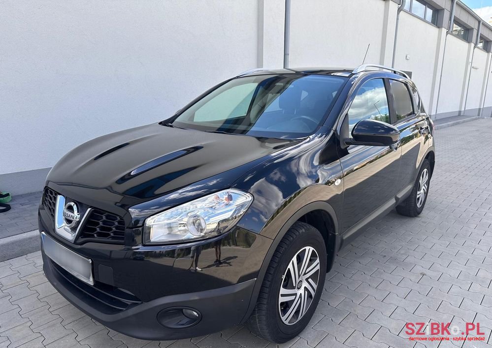 2011' Nissan Qashqai 1.5 Dci N-Tec photo #2