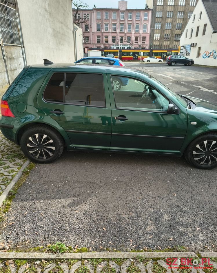 2001' Volkswagen Golf 1.6 Basis photo #4