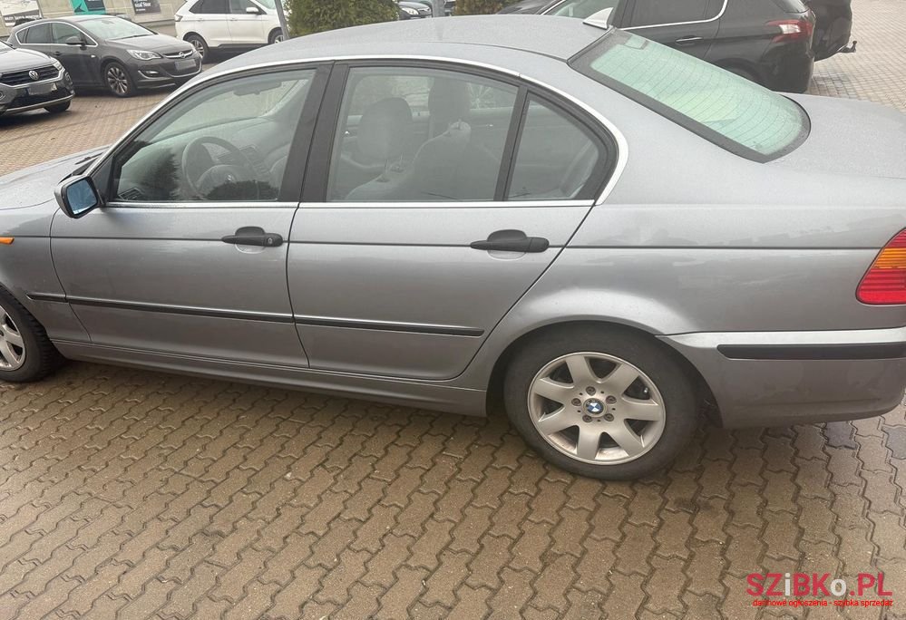 2004' BMW 3 Series 320D photo #1