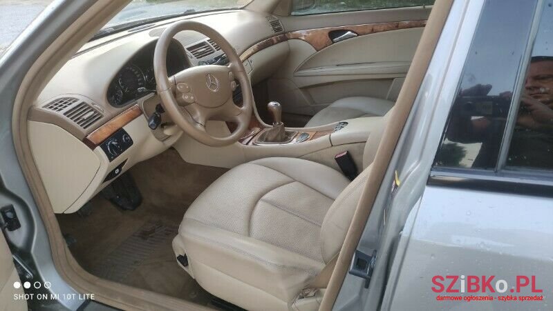 2007' Mercedes-Benz Klasa E photo #5