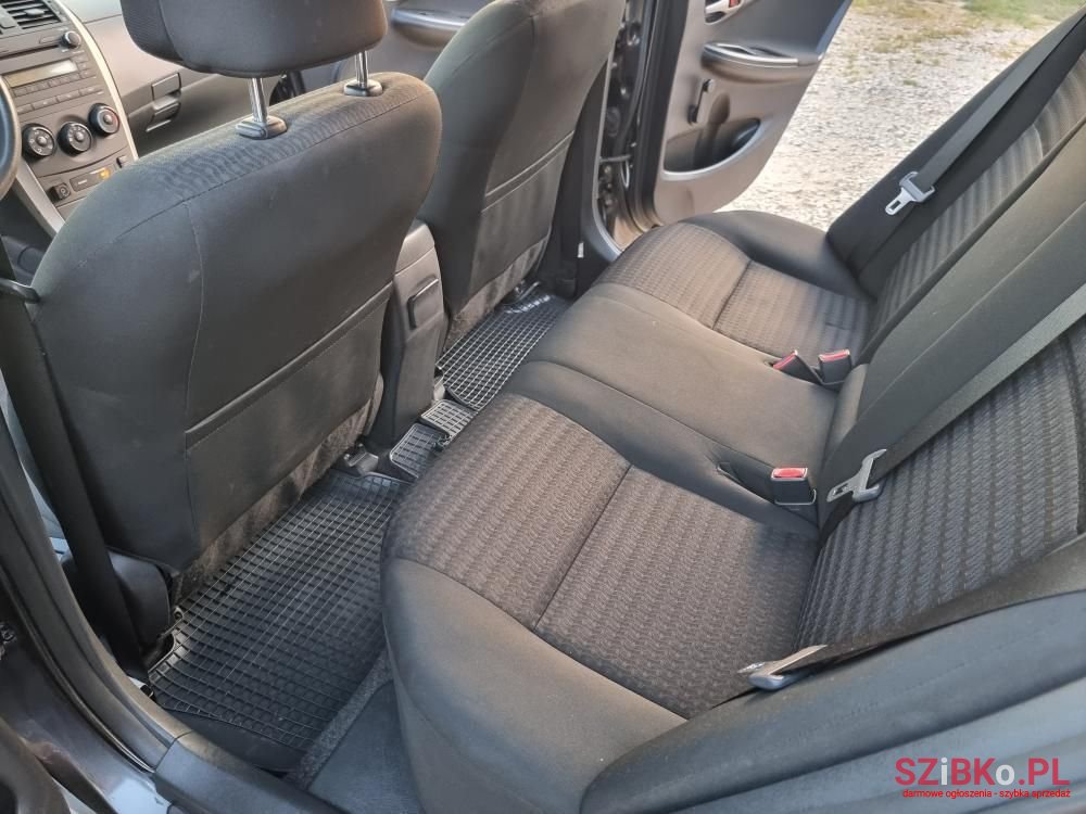 2008' Toyota Corolla photo #5