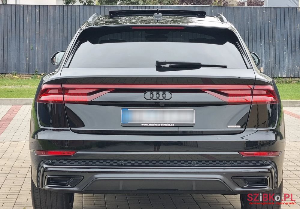 2020' Audi Q8 photo #4