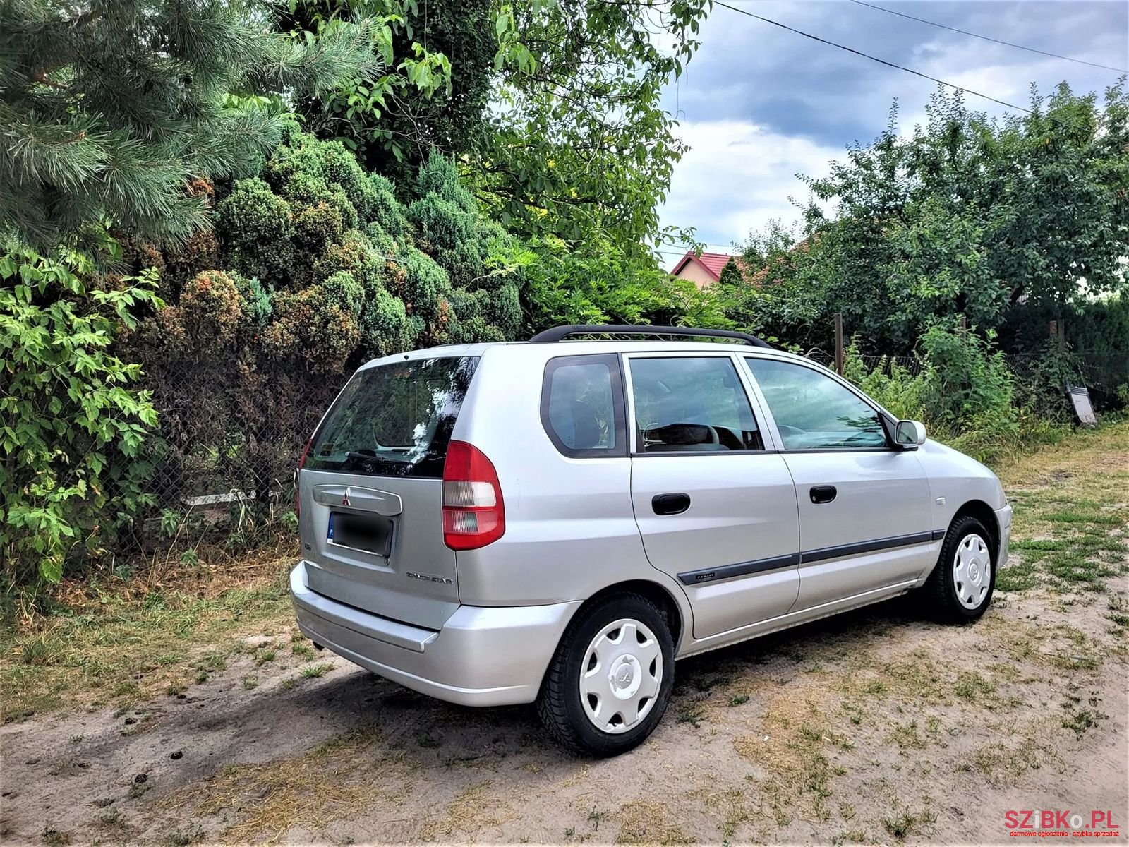 2002' Mitsubishi Space Star photo #3