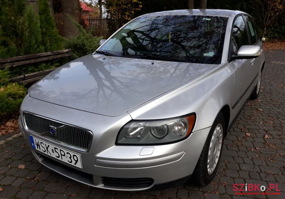 2005' Volvo V50 photo #1