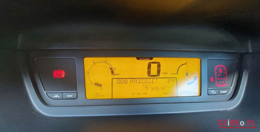 2007' Citroen C4 Picasso photo #6