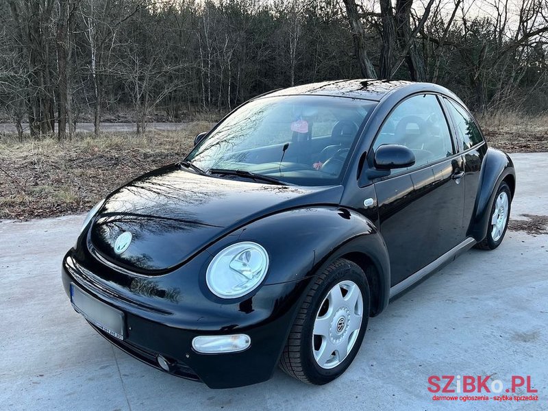 2000' Volkswagen New Beetle photo #2