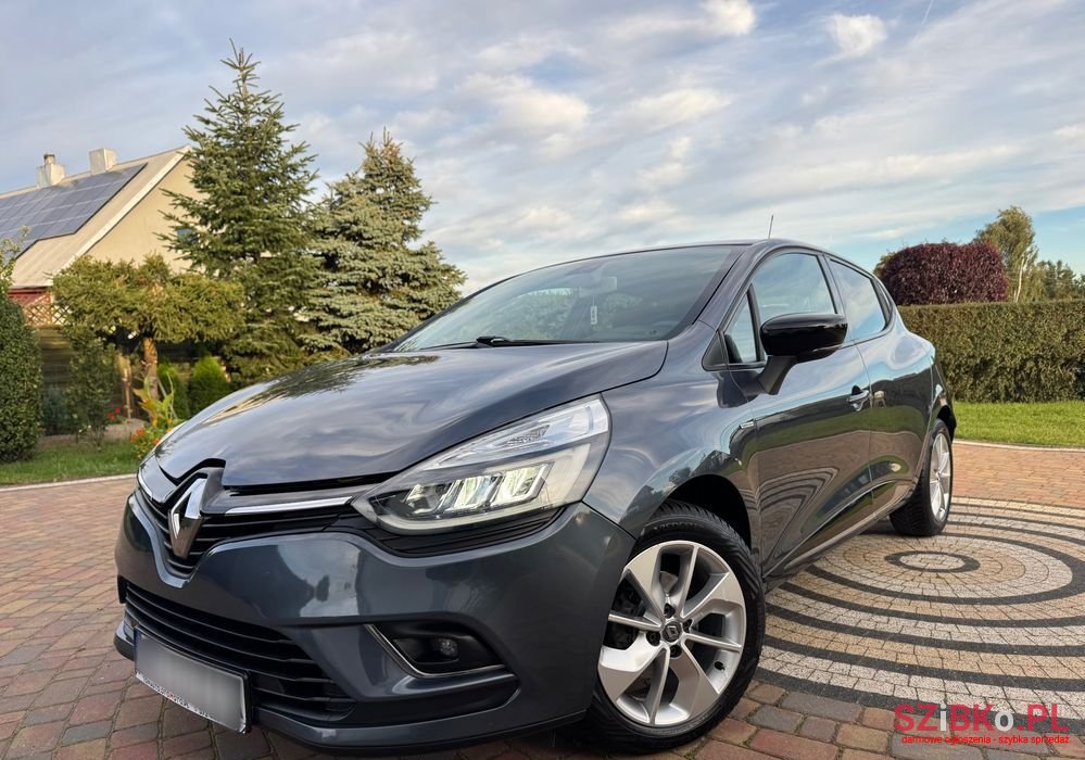 2016' Renault Clio photo #2