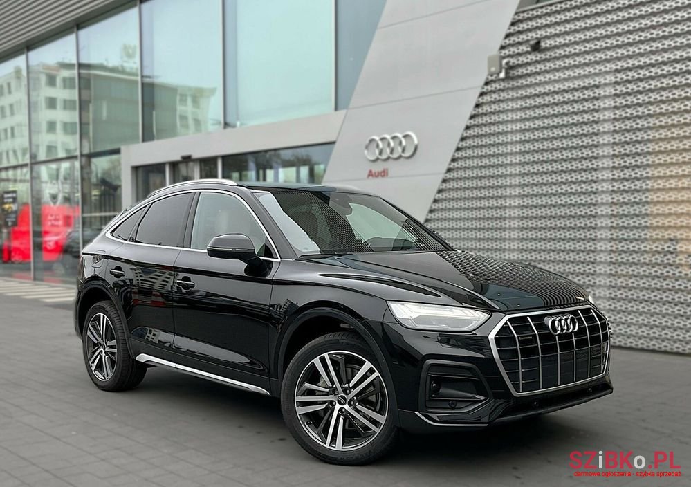 2024' Audi Q5 Sportback photo #1