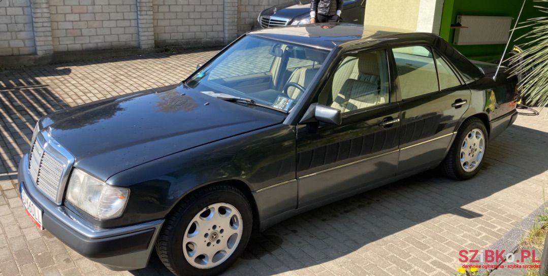 1990' Mercedes-Benz W124 photo #3