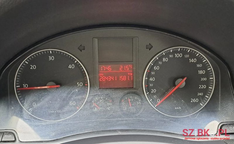 2006' Volkswagen Golf photo #5