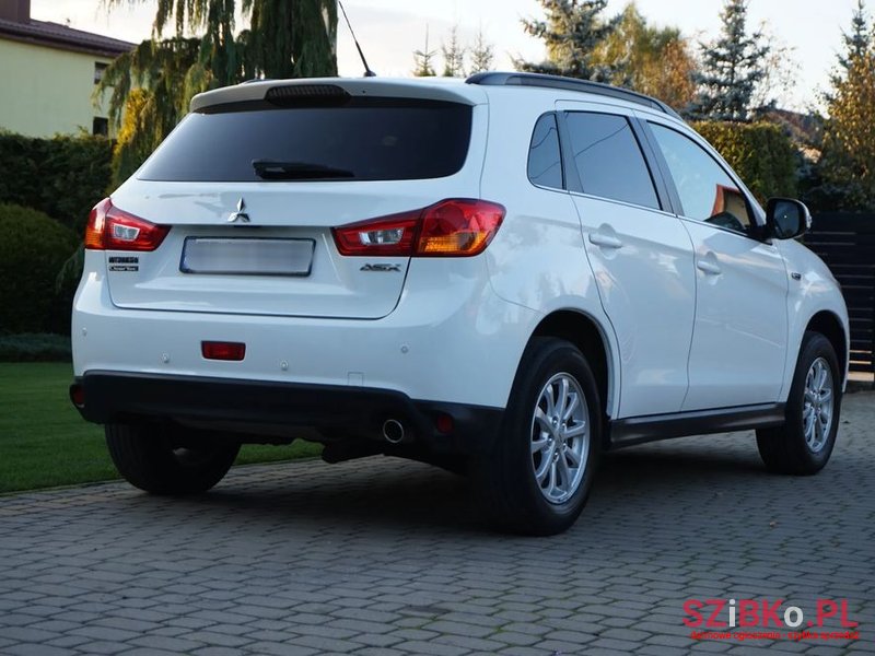 2014' Mitsubishi ASX photo #6