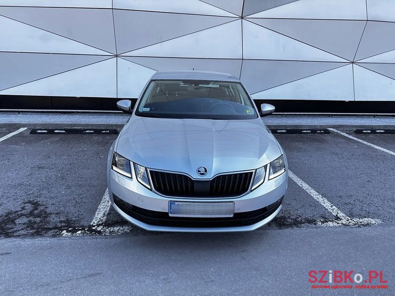 2019' Skoda Octavia 1.0 Tsi Ambition photo #2
