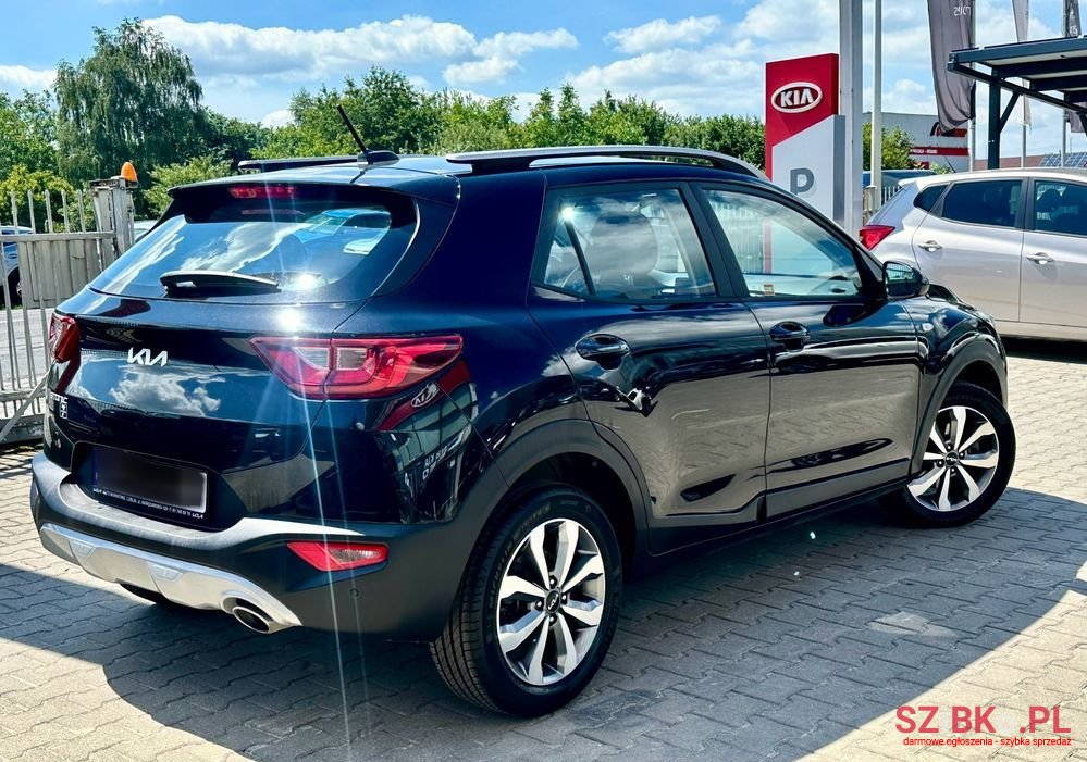 2023' Kia Stonic photo #2
