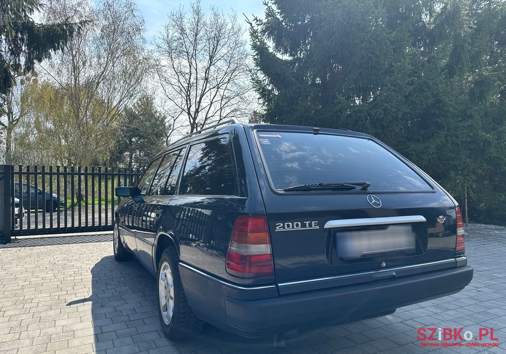 1991' Mercedes-Benz W124 photo #6