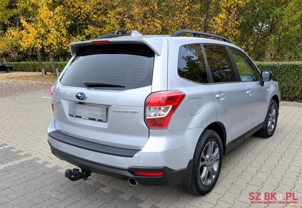 2016' Subaru Forester photo #2