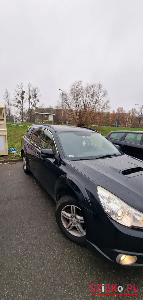 2011' Subaru Outback 2.0D Comfort photo #4