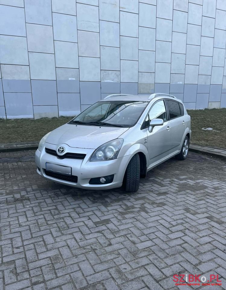 2008' Toyota Corolla Verso photo #6