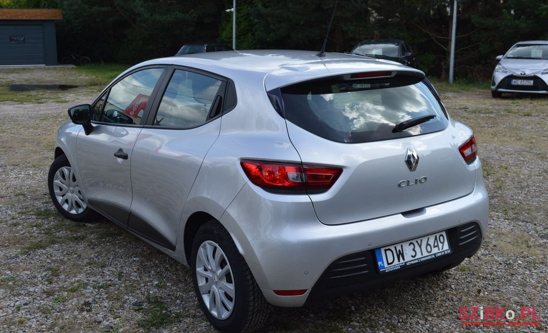 2018' Renault Clio photo #2