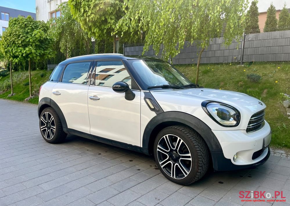 2012' MINI Countryman Cooper D photo #2