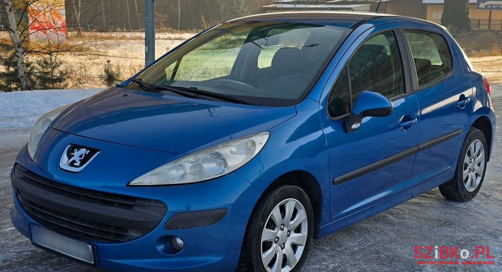 2006' Peugeot 207 90 Tendance photo #4