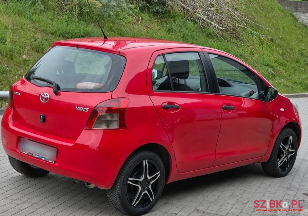 2007' Toyota Yaris 1.0 Luna A/C photo #4
