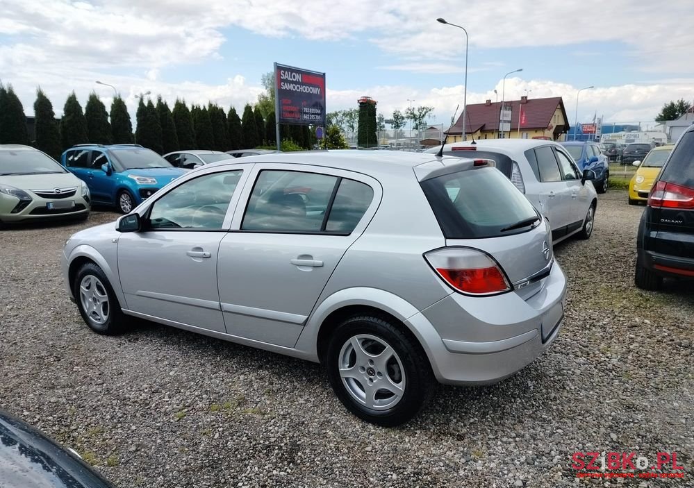 2004' Opel Astra Iii 1.6 Elegance photo #4