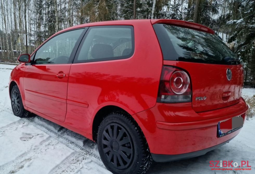 2005' Volkswagen Polo photo #4