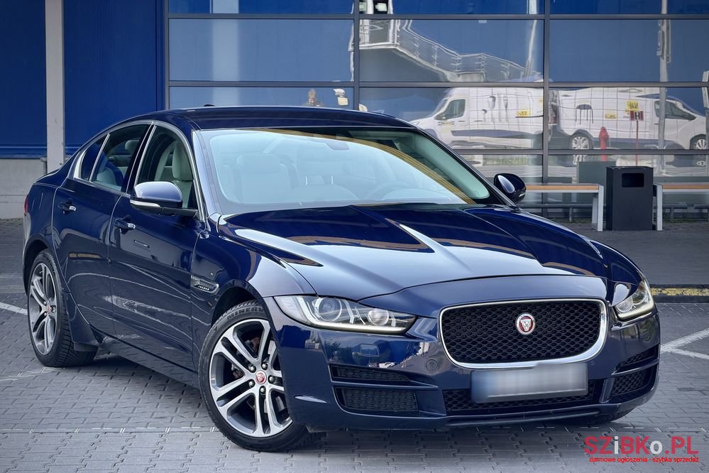 2018' Jaguar XE 20D Pure photo #1