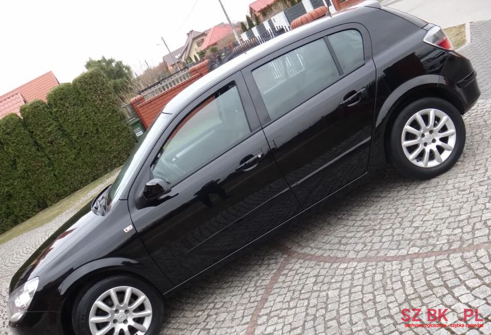 2007' Opel Astra photo #4