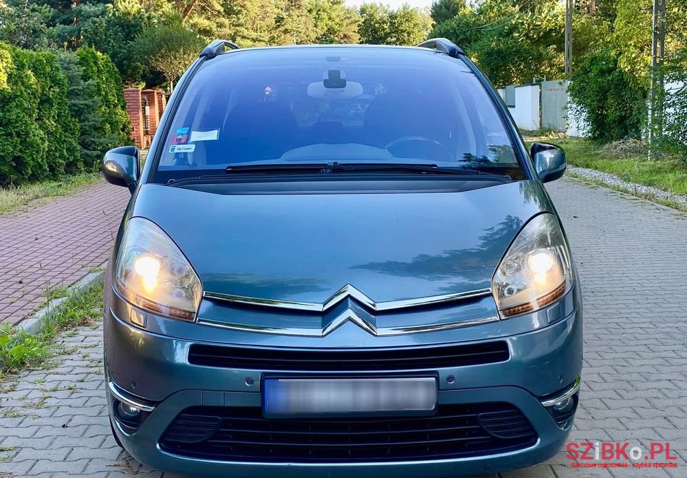 2007' Citroen C4 Grand Picasso photo #3