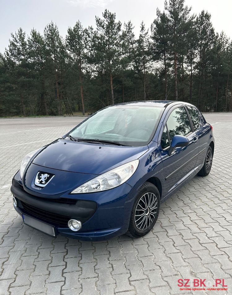 2009' Peugeot 207 1.4 16V Trendy photo #1