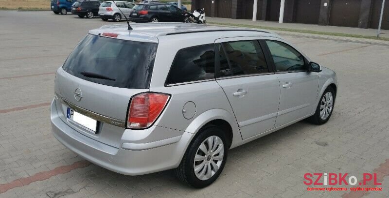 2005' Opel Astra photo #4