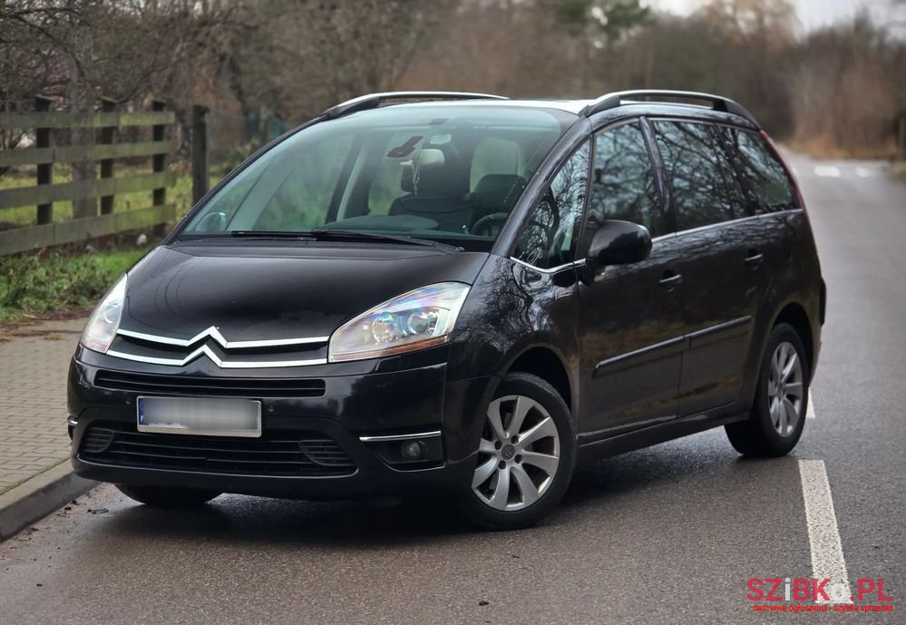 2010' Citroen C4 Grand Picasso photo #2