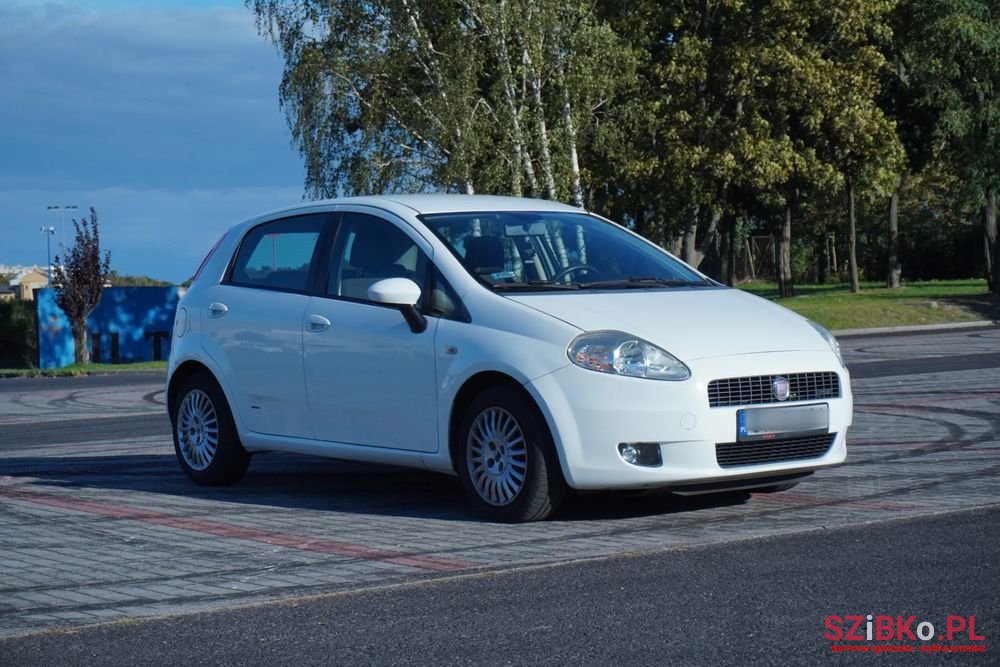 2008' Fiat Grande Punto photo #3