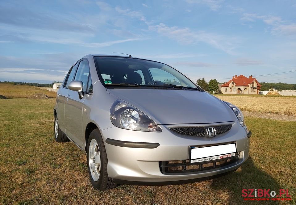 2005' Honda Jazz photo #3