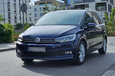 2019' Volkswagen Touran