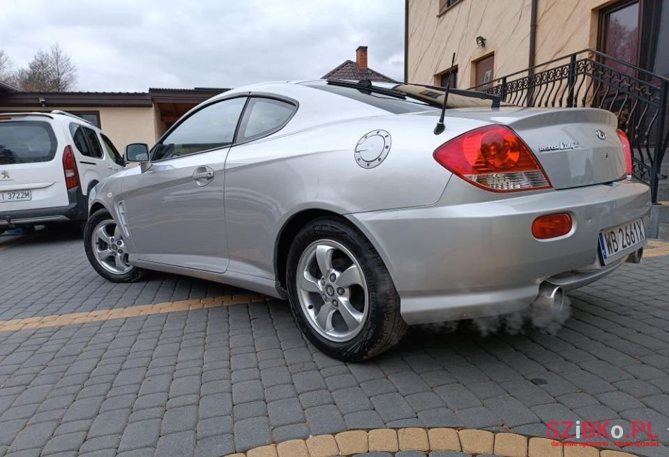 2005' Hyundai Coupe photo #4