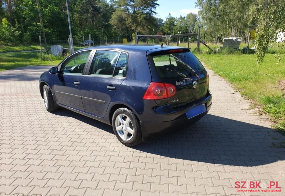 2007' Volkswagen Golf V 1.4 Trendline photo #3