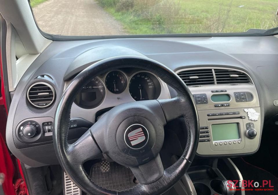 2005' SEAT Altea photo #4