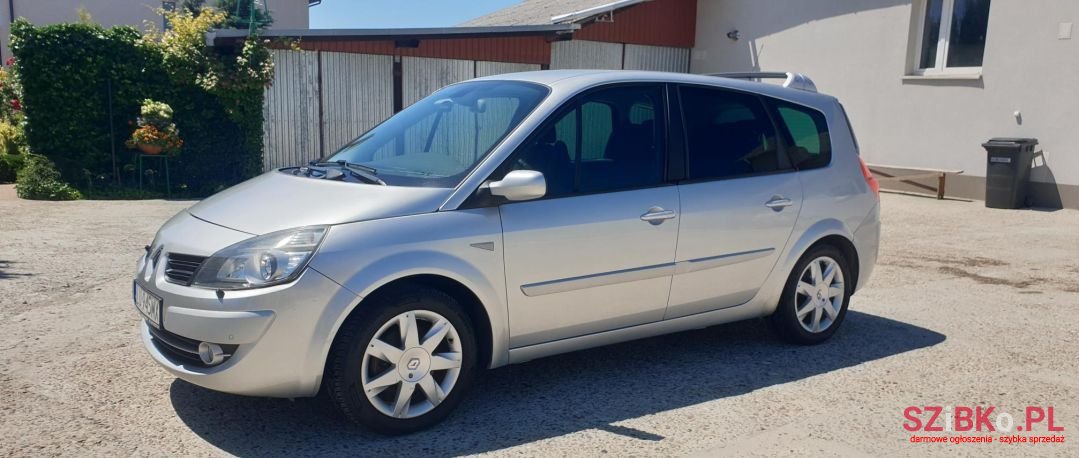 2006' Renault Grand Scenic photo #1